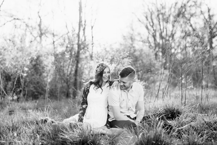 Soft and Summery Maternity Session by Meredith Washburn Photography