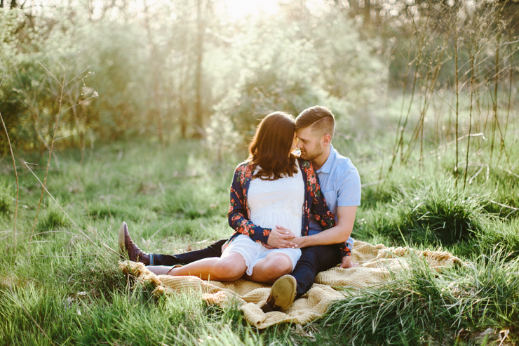 Soft and Warm and Summery Maternity Session by Meredith Washburn Photography