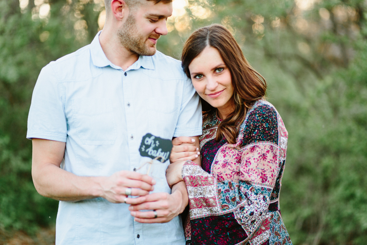 Soft and Warm and Summery Maternity Session by Meredith Washburn Photography