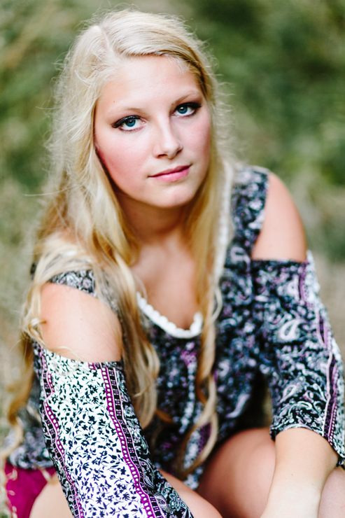 Senior Girl Photography Poses in the Midwest during summer