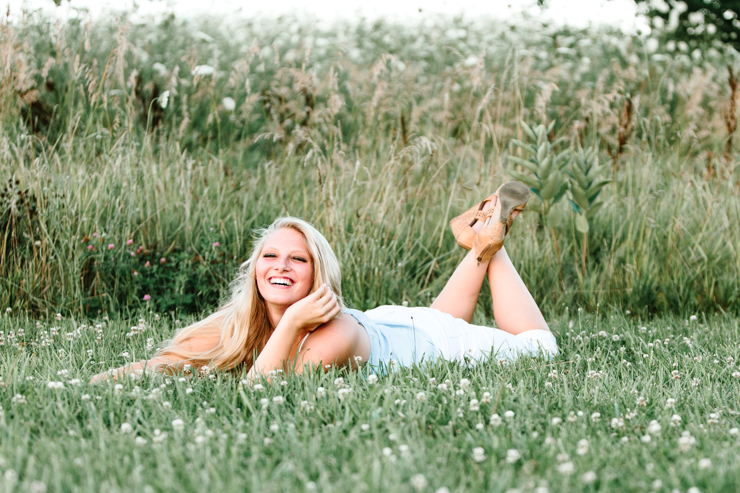 Senior Girl Photography Poses in the Midwest during summer