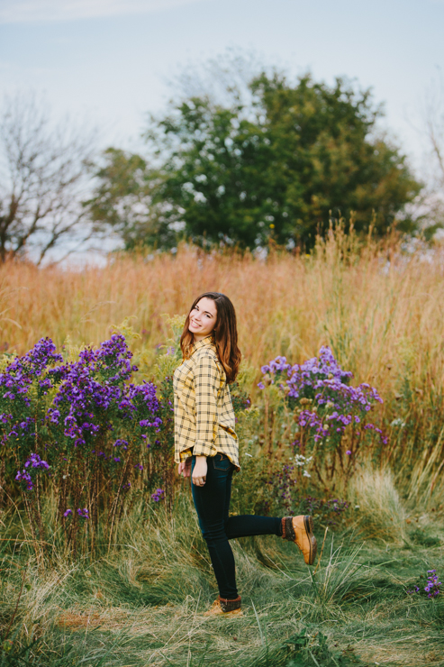 Senior Girl Photography Poses by Meredith Washburn Peoria, Illinois