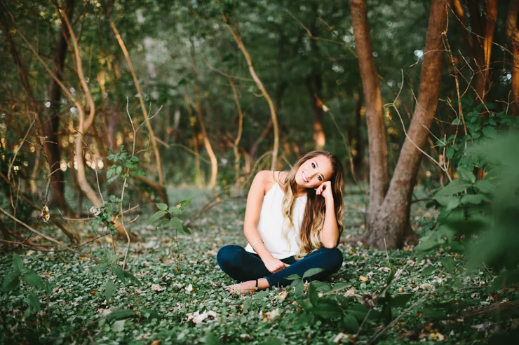 Midwest Outdoor Senior Girl Photography by Meredith Washburn