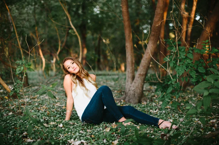 Midwest Outdoor Senior Girl Photography by Meredith Washburn