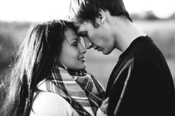 Romantic and Intimate Midwest engagement photography