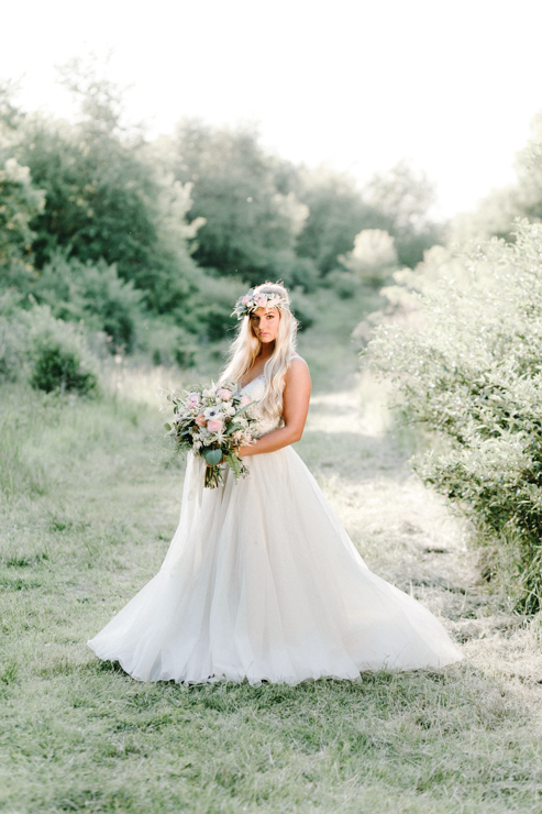 Justine Ulrich Modeling for Styled Bridal Photo Session with Cloud Nine Bridal, Bremer Jewelry Peoria, and Floral Designs Ltd. Morton IL