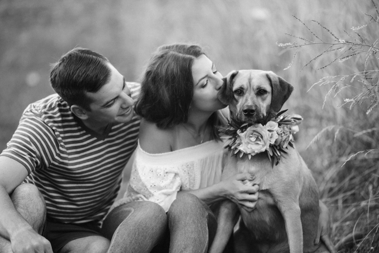 Intimate Countryside engagement session with their dog 