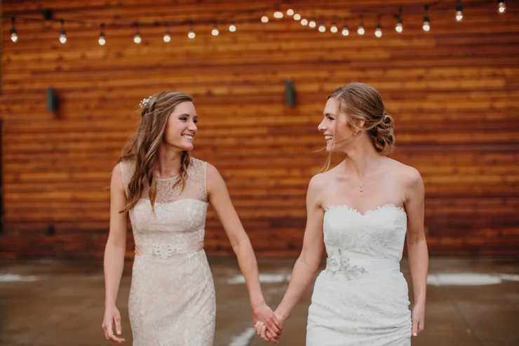 sisters on wedding day