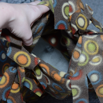 Step 7. Stuff. Tie the remaining knots.