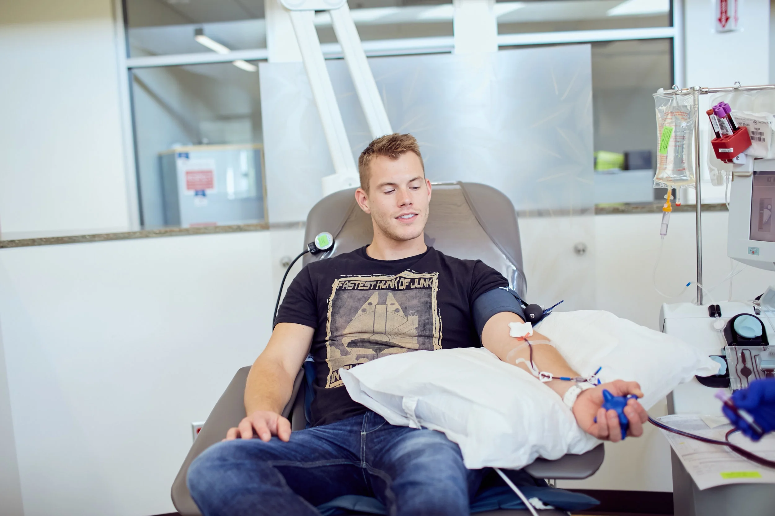 Millenial_Donor_Collier