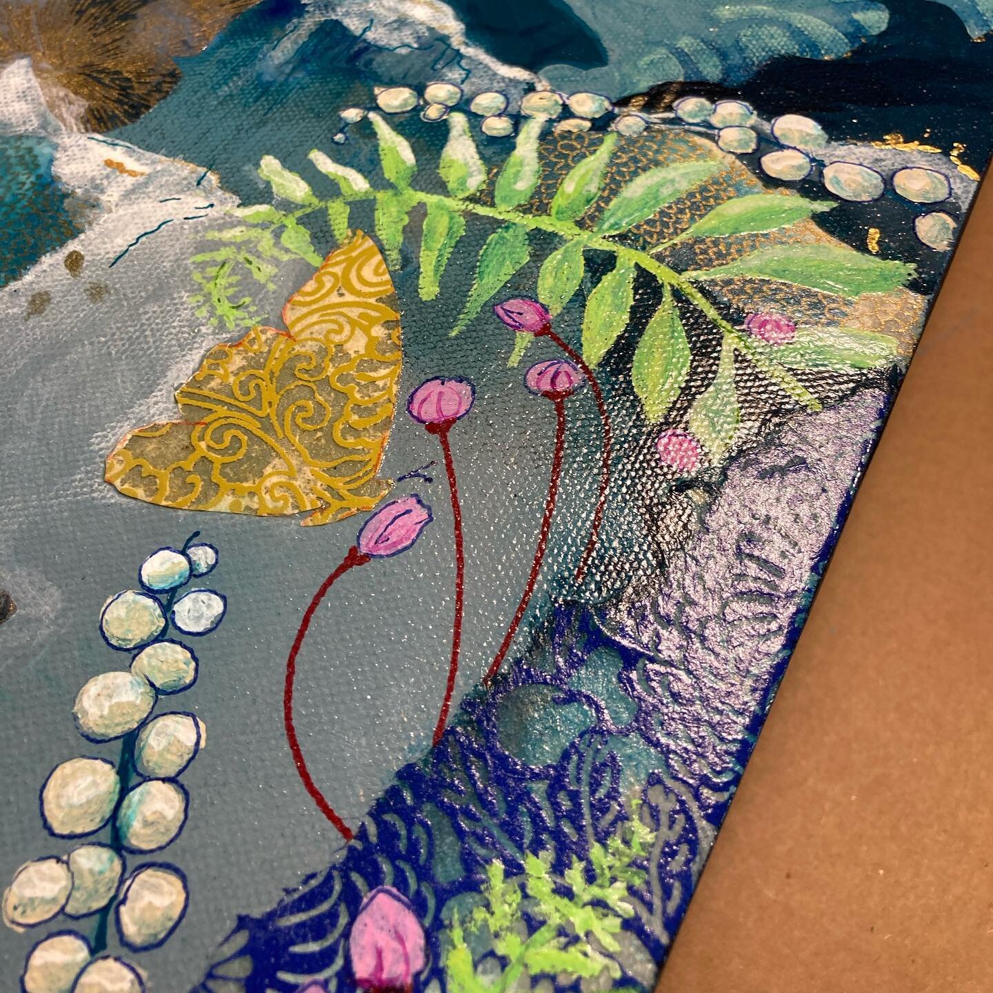 Another little detail. 

#mixedmedia #collageart #pollinators #nativeplants #acrylic #prettypapers #ink #ferns