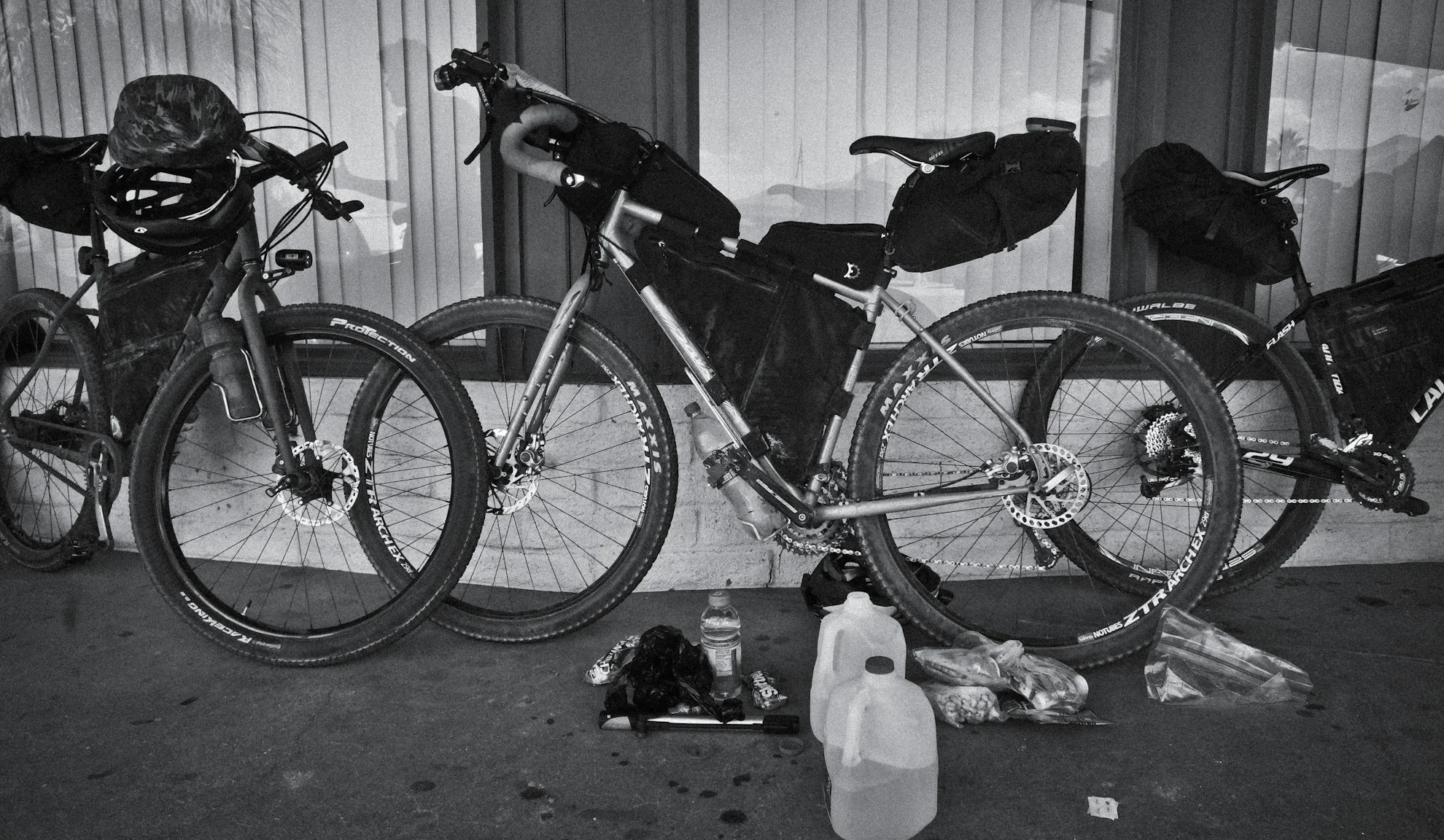 Refueling. (c) Josh Spice 2013