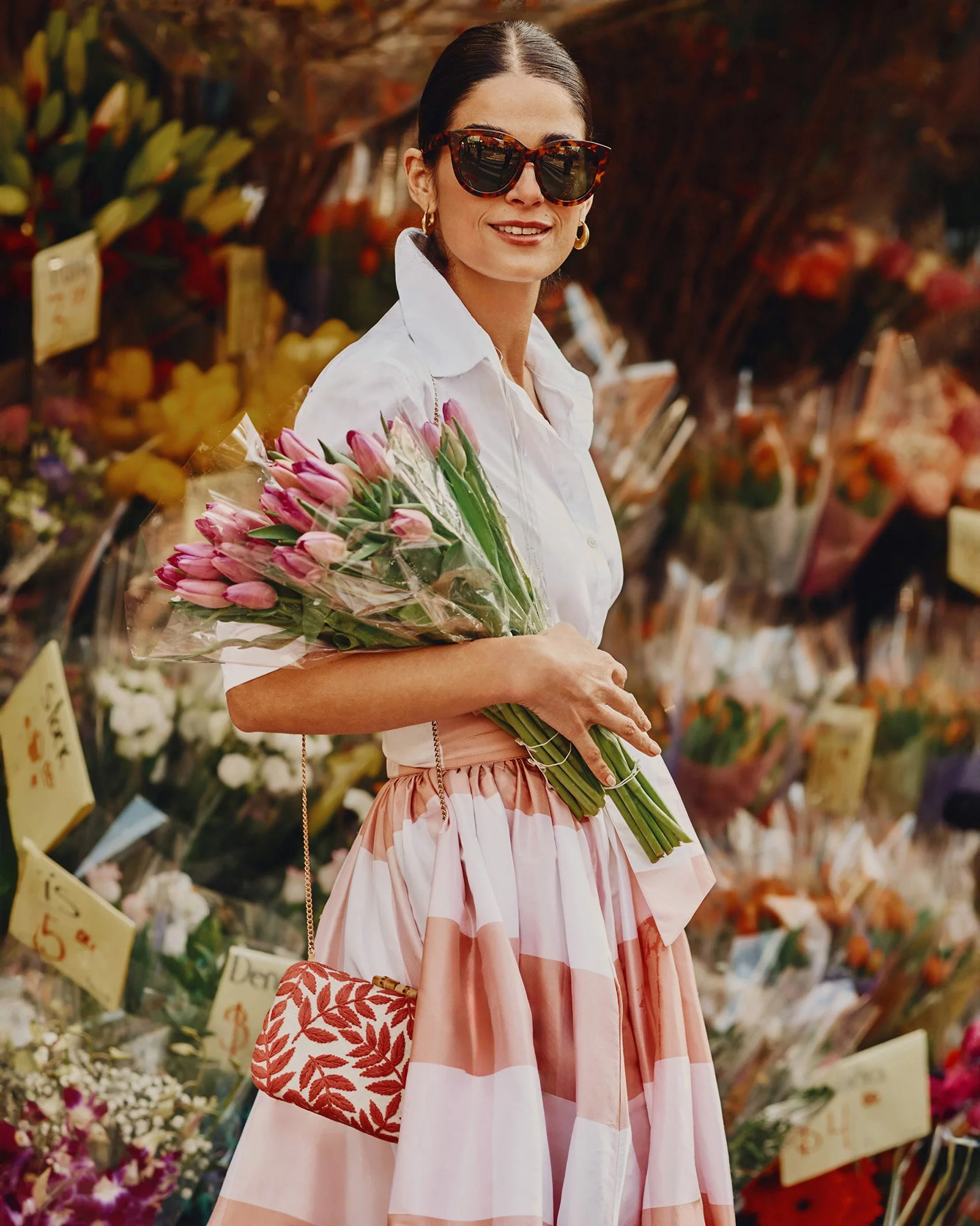 outdoor_shots_gingham_skirt_088c_2.jpg