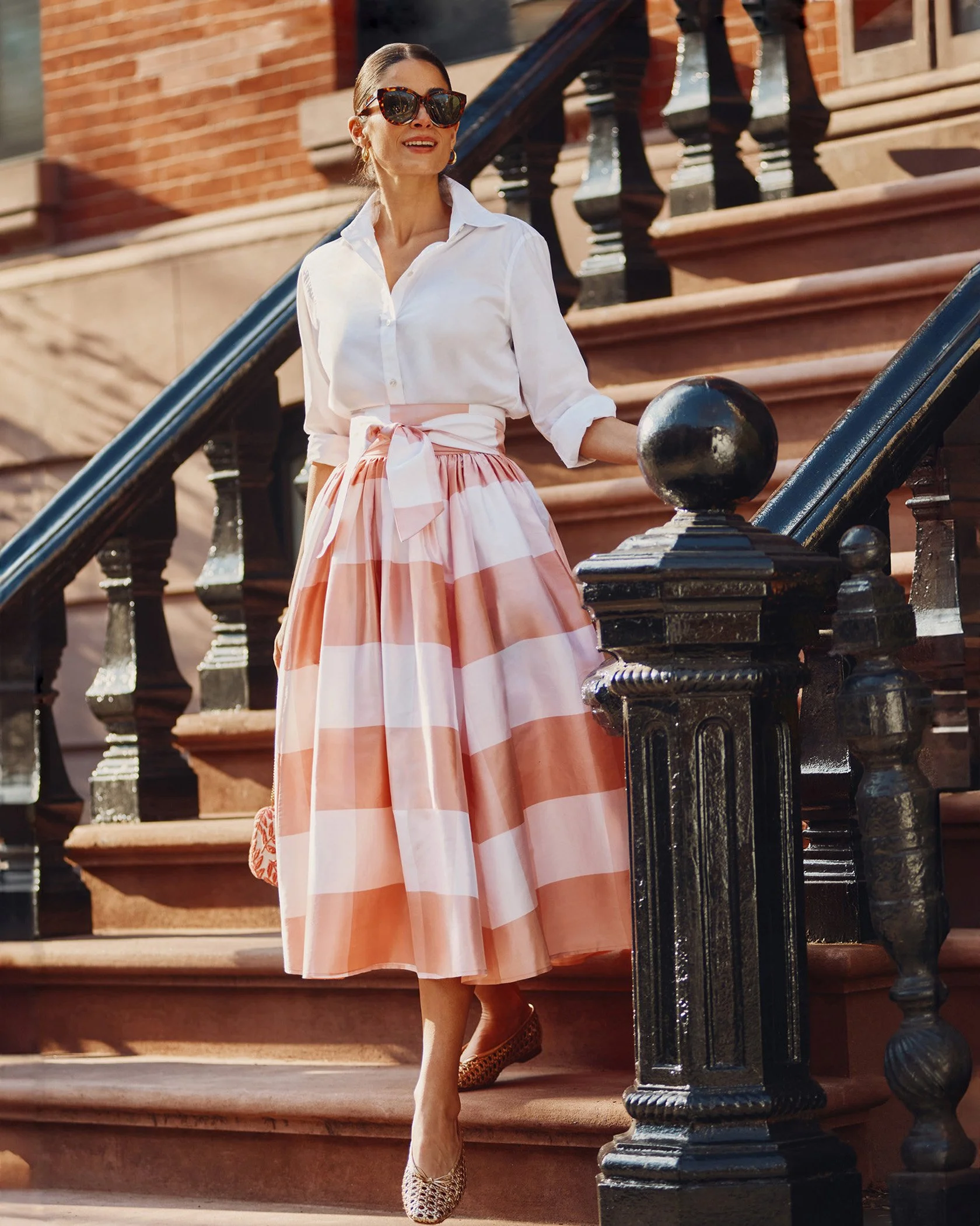 outdoor_shots_gingham_skirt_282c_2.jpg
