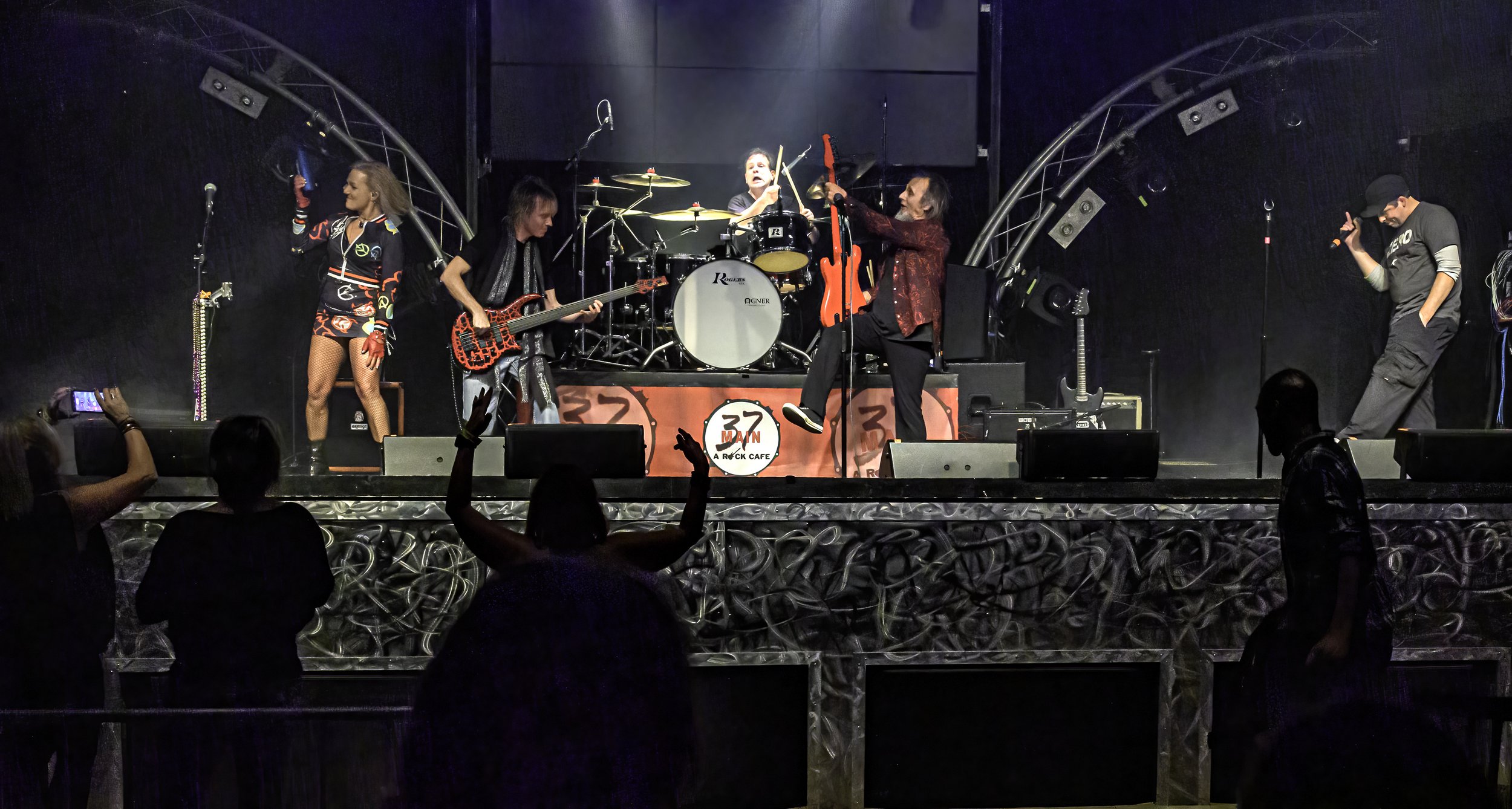 Moses Mo &amp; Real Cool Band