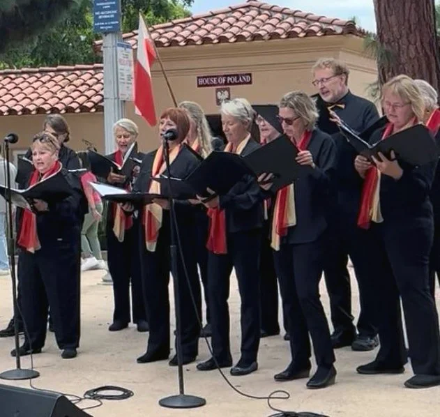 House of Germany choir performing at a past lawn program.