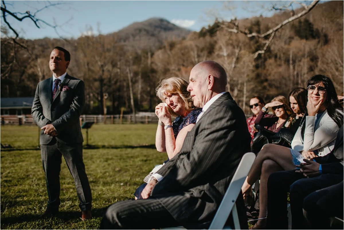 fields-blackberry-cove-spring-wnc-asheville-wedding_0037.jpg