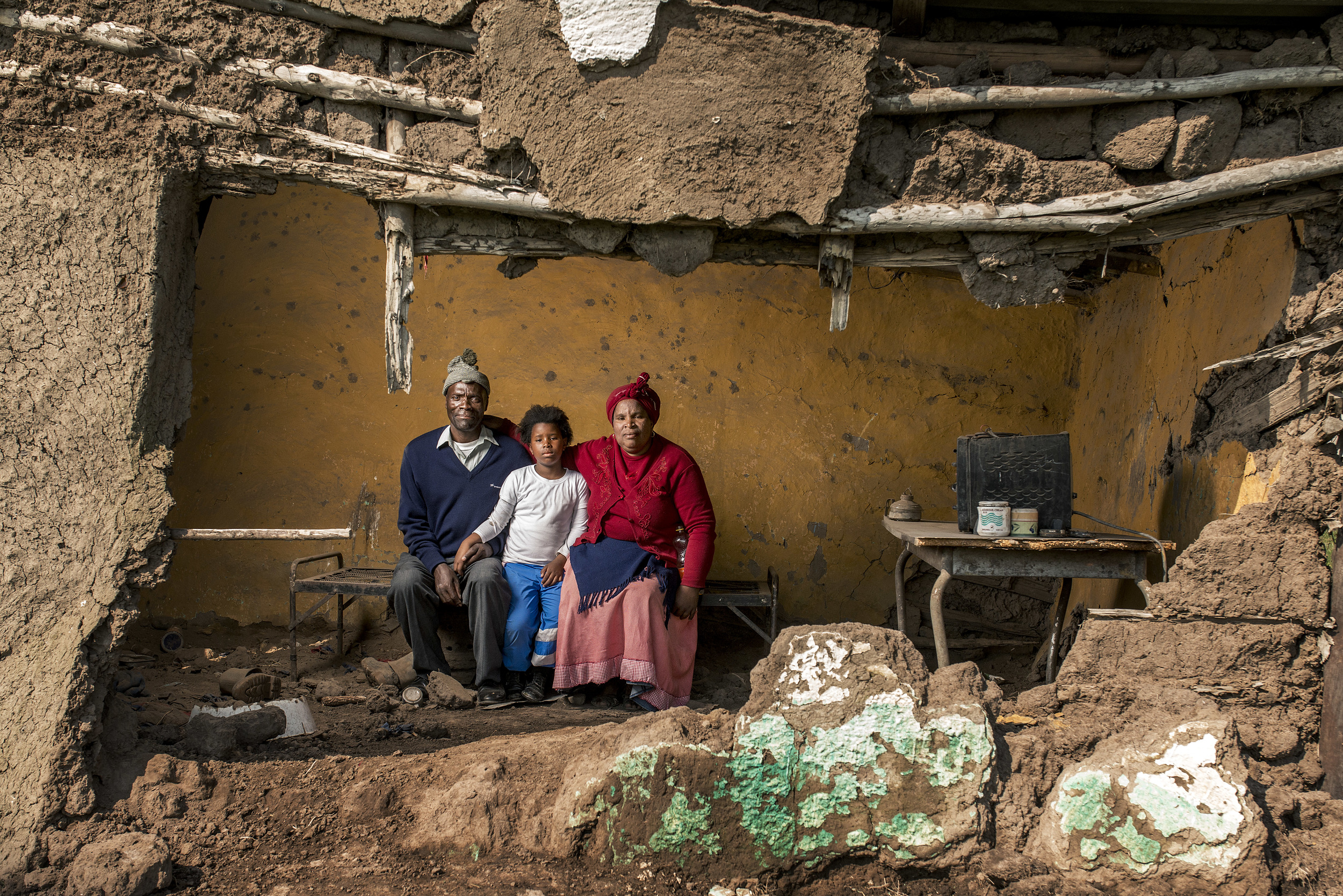 Mncedisi Dlisani with his wife Nokwakha and their daughter Sisipho.