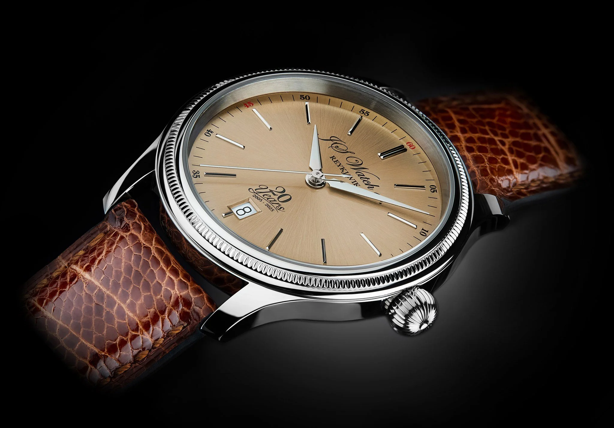 The finale of our 20 Year Limited Edition series.
Meet the ninth and final watch: 101 20 Year Edition &middot; Champagne Sunburst.
Limited to just 20 pieces.
Wishing you a wonderful New Year, here&rsquo;s to the time ahead! 🥂✨
Get to know it here: h