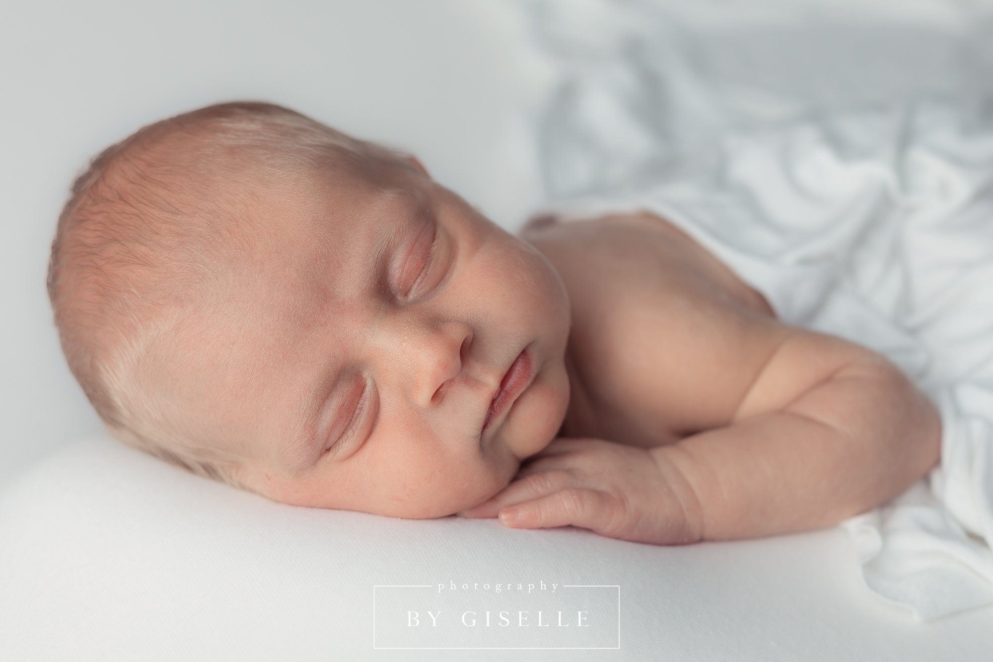 newborn photographer miami.jpg