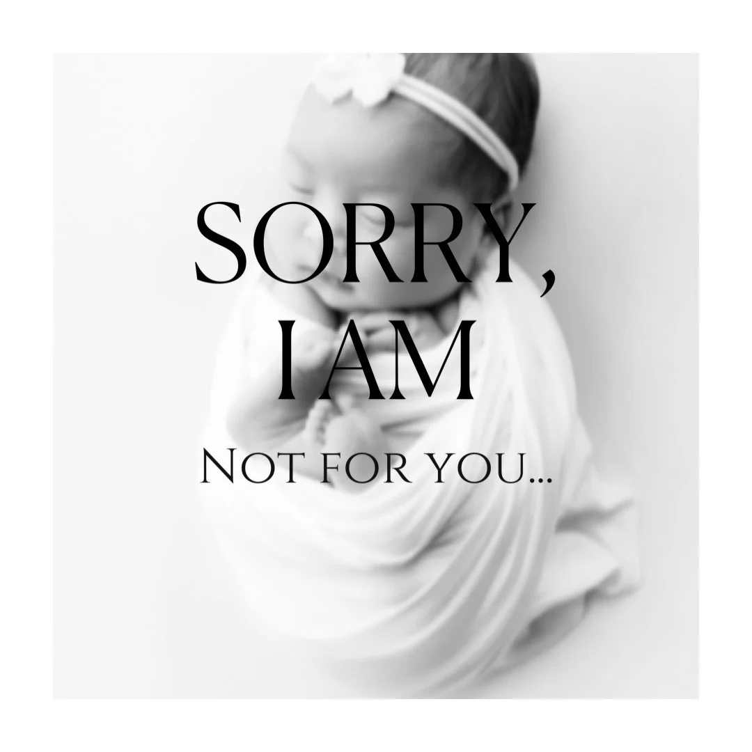 Not every newborn experience needs to feel stressful.
I bring everything to you so you can stay home, slow down, and just be with your baby.
If that&rsquo;s what you&rsquo;ve been looking for, you already know where to find me.
#MiamiNewbornPhotograp