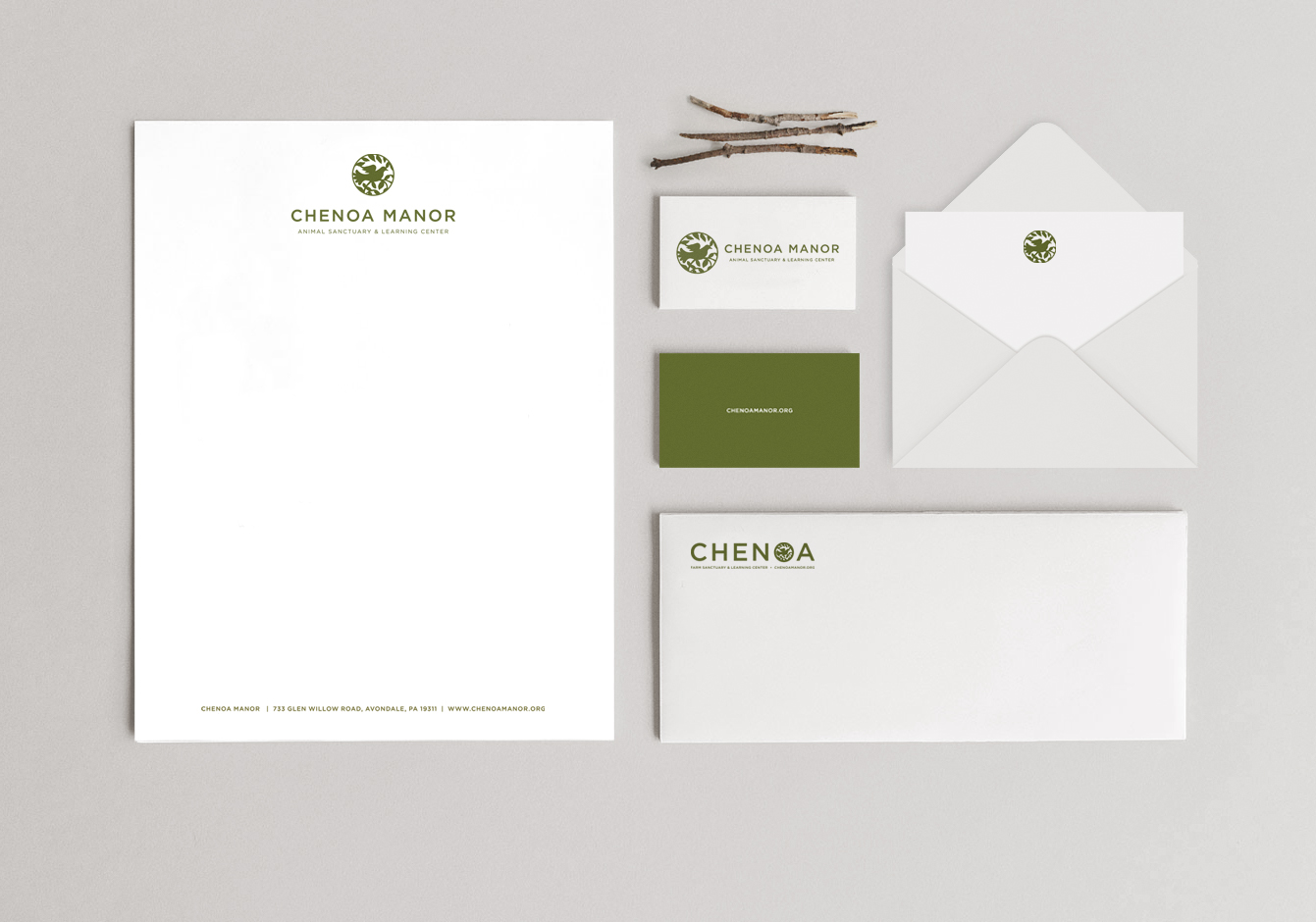 The Artful Union worked with Chenoa Manor, a non-profit animal sanctuary to create an impactful brand and clean, modern stationery.