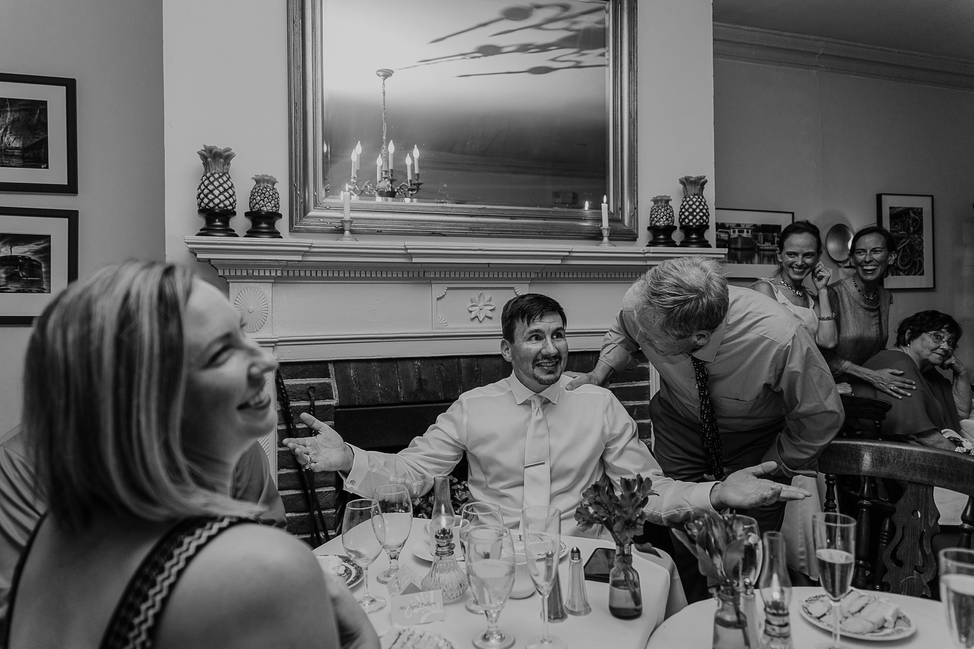 087-annapolis_navalacademy_wedding.jpg
