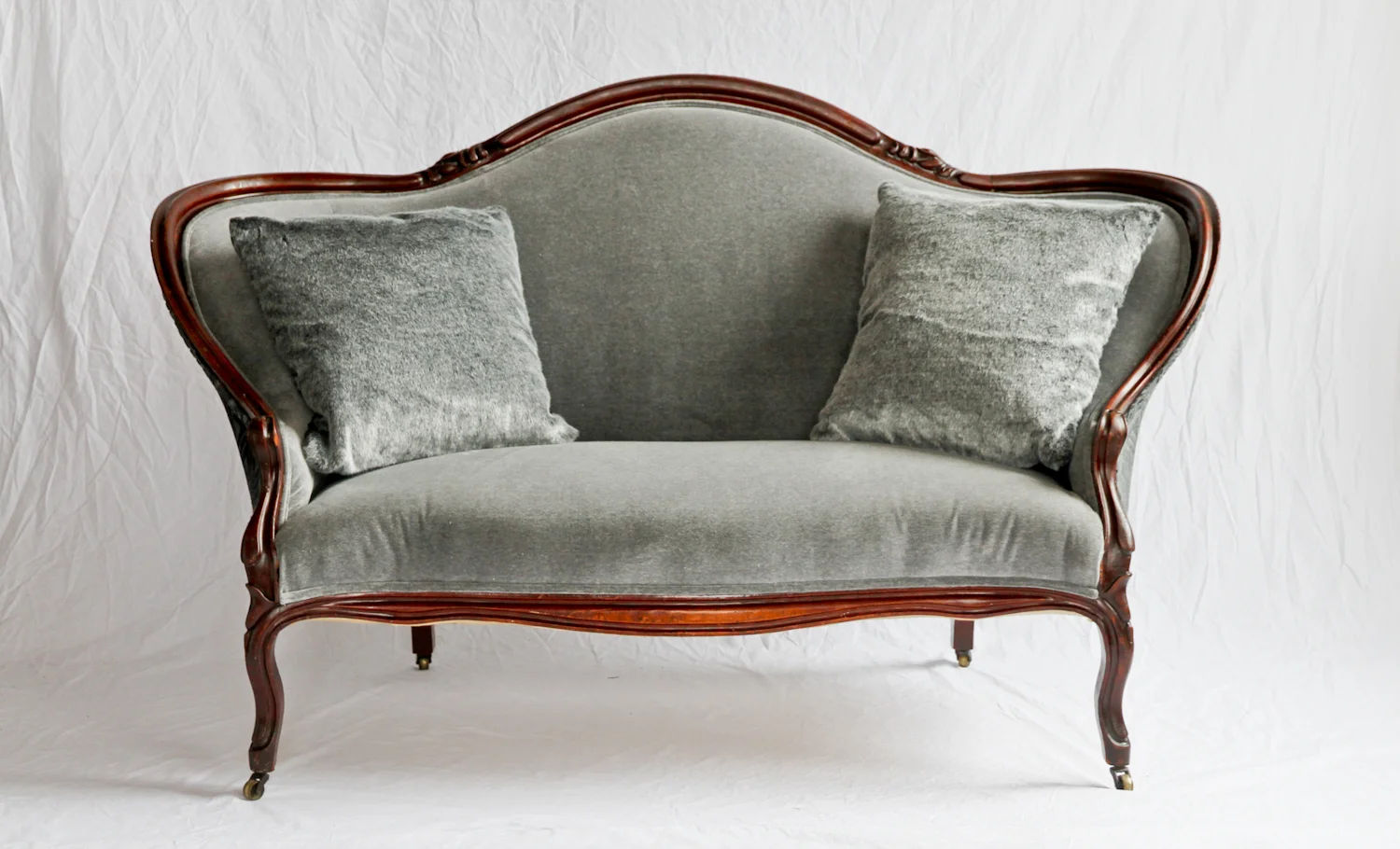 Grey velvet settee with cut velvet back.jpg