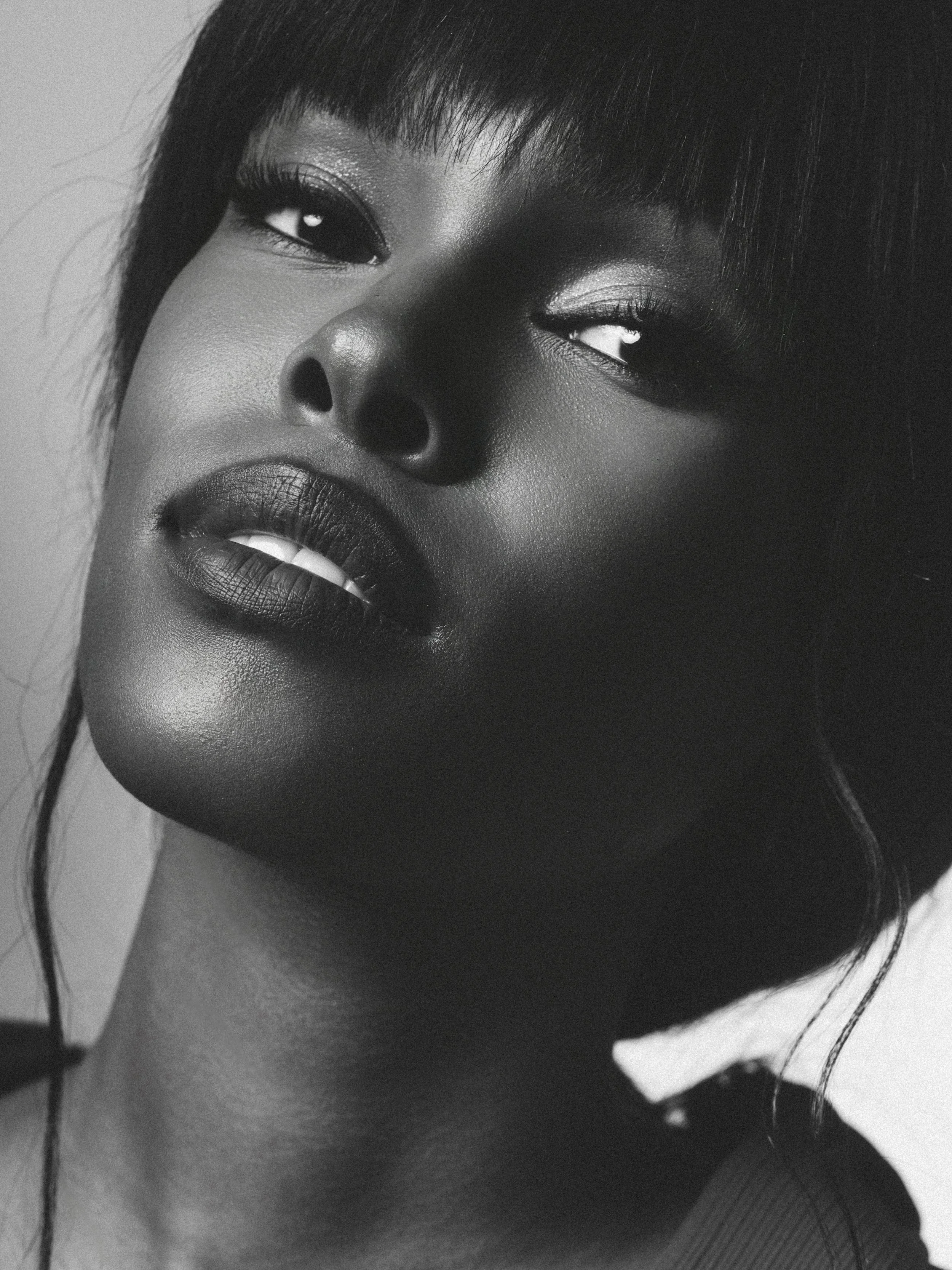 Headshot of Actress Diamond White