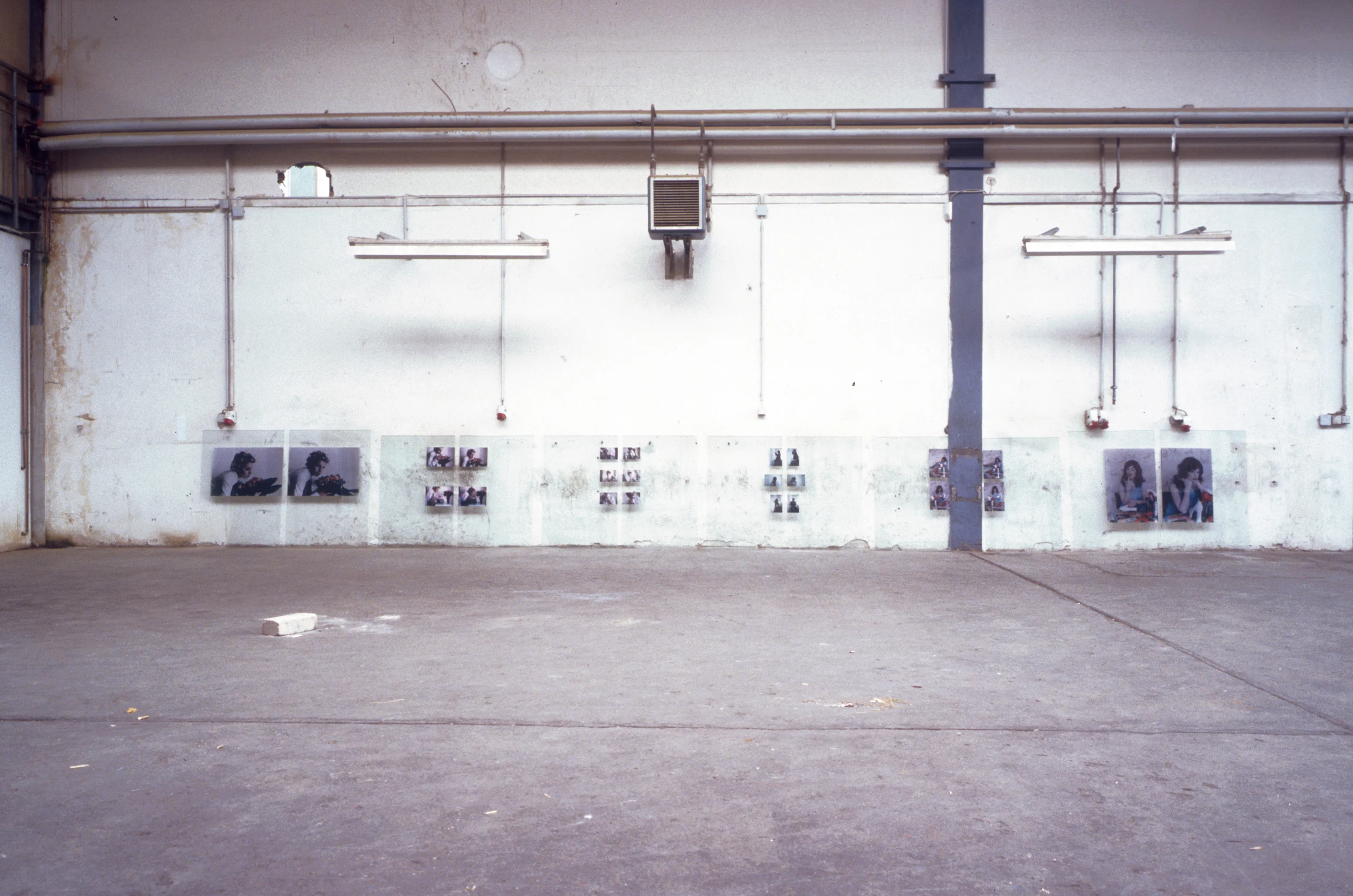    Multiple Choice , Presentation at the&nbsp; Bogefabrik Bielefeld , 1998&nbsp;– ©eLisa Pancratz  