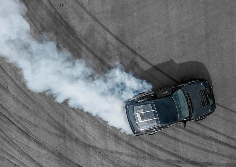 INFOGRAPHIC: 9 Lessons We Can Learn on Risk-Taking From Stunt Drivers