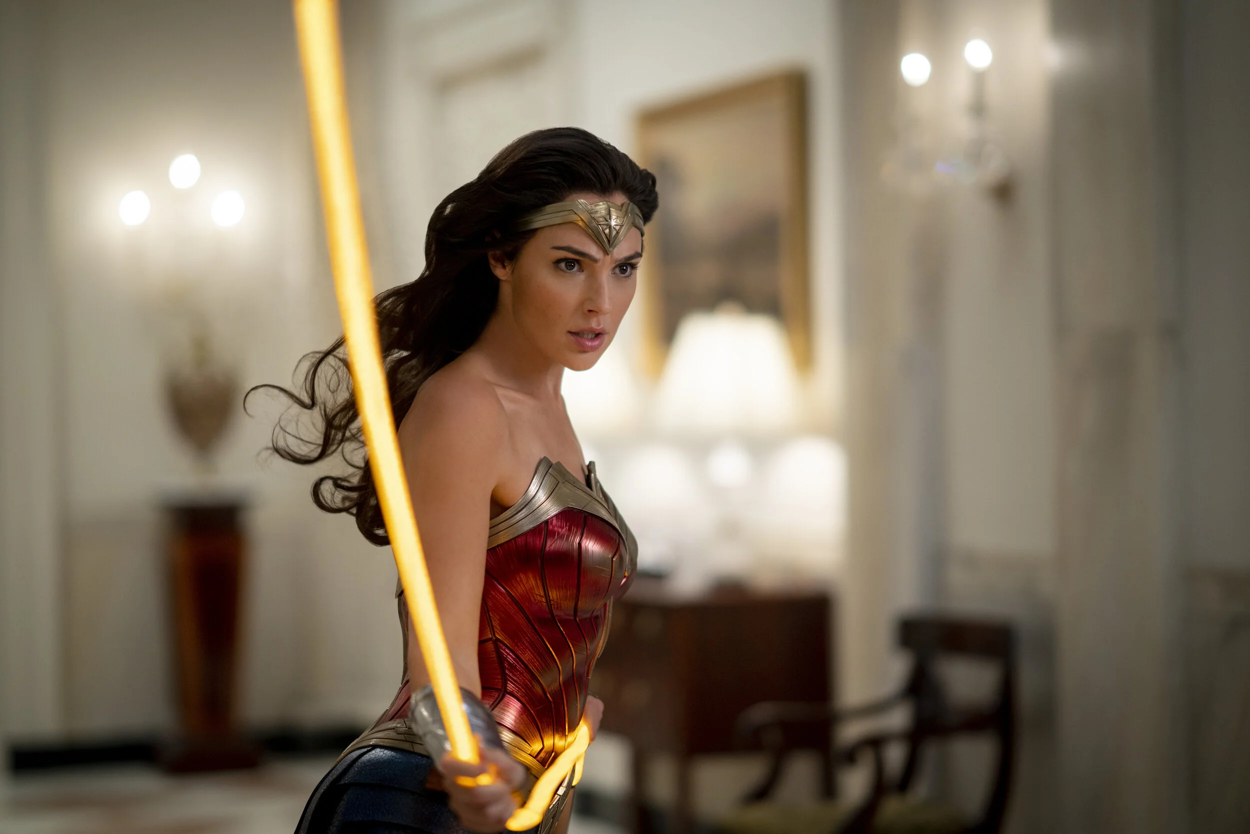 MOVIE REVIEW: Wonder Woman 1984