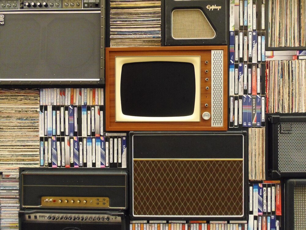 Image: https://pixabay.com/photos/old-tv-records-vhs-tapes-retro-tv-1149416/