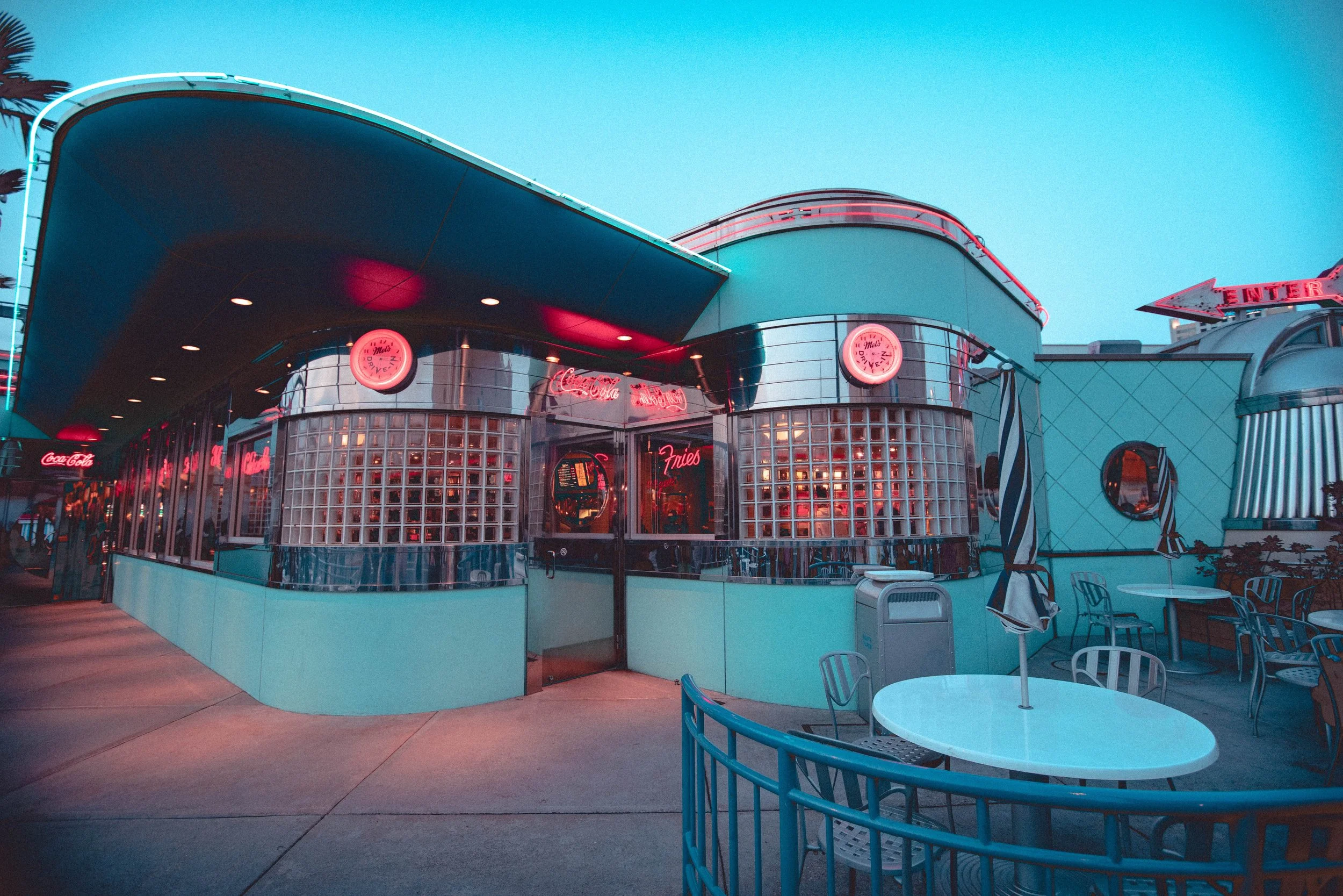 GUEST COLUMN: Considering the 4 Coolest Movie Restaurants To Have a Meal