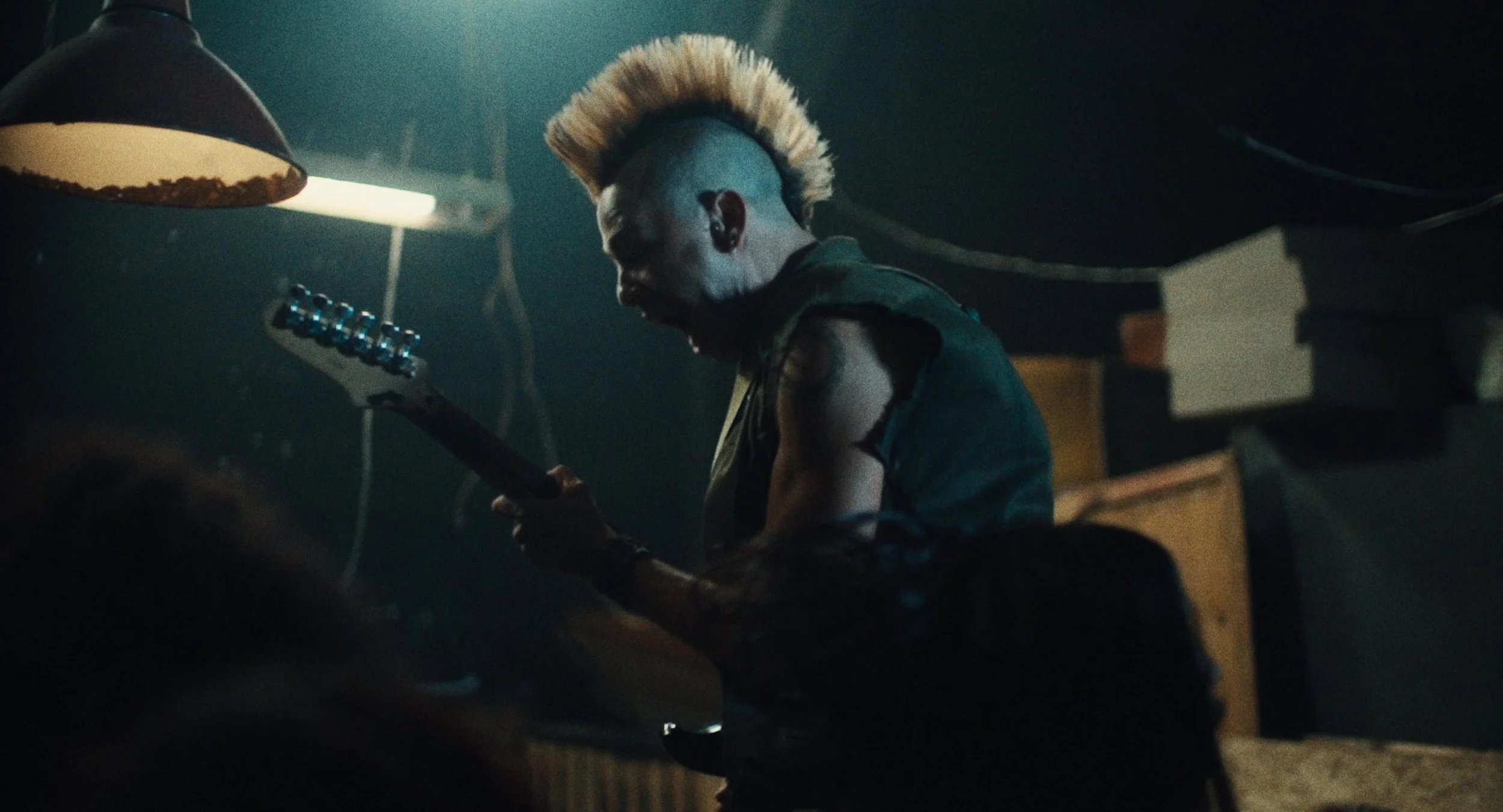 MOVIE REVIEW: Los Frikis