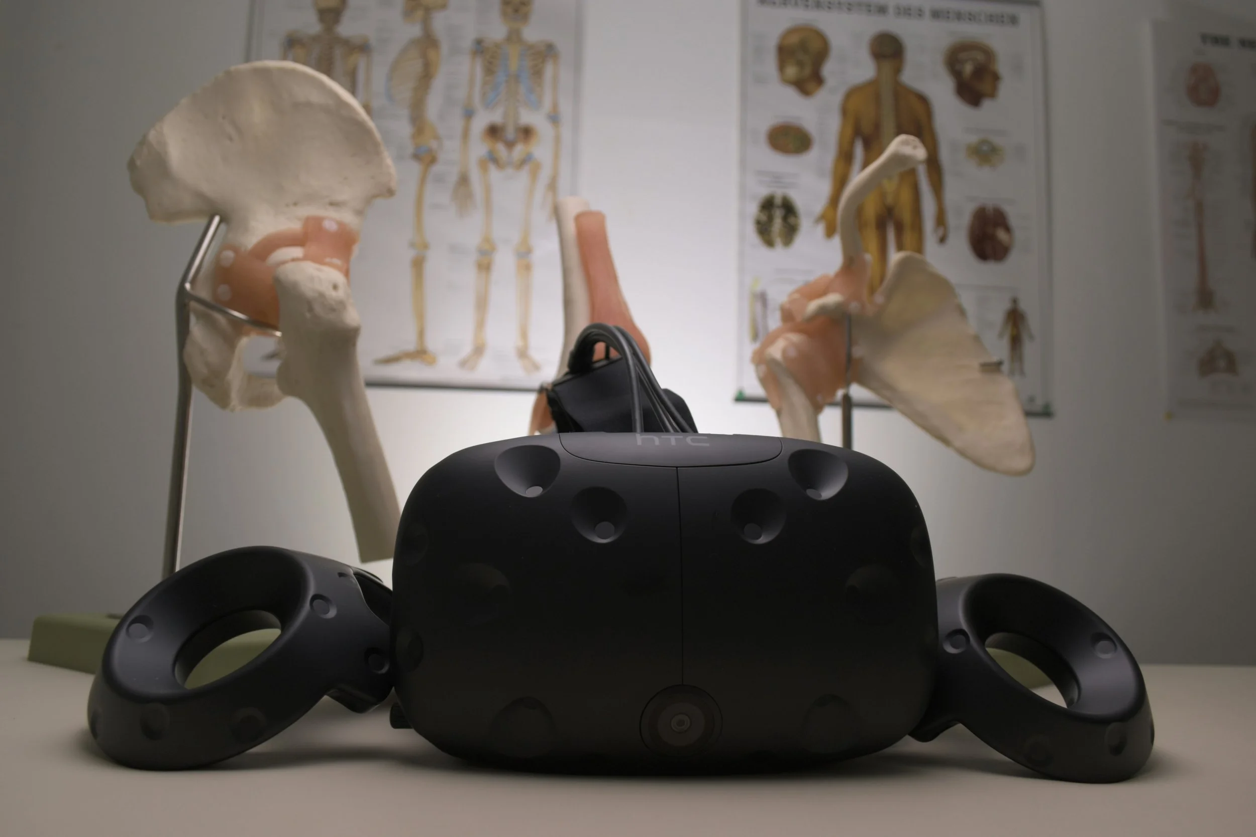 The Role of Augmented Reality in Enhancing Movie-Watching Experiences