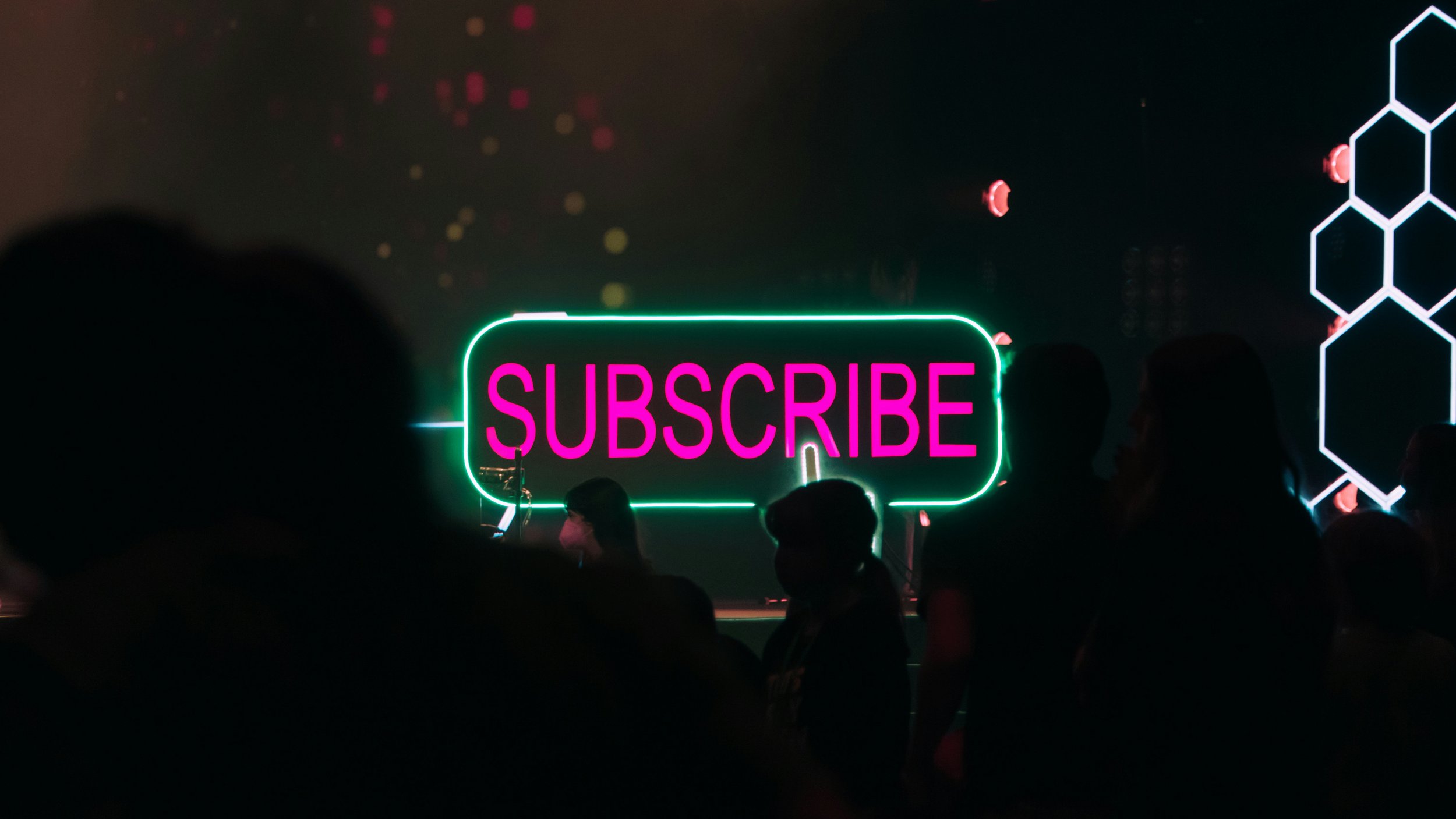 SubscriberZ Review for Influencers: Is It Worth It in 2025?