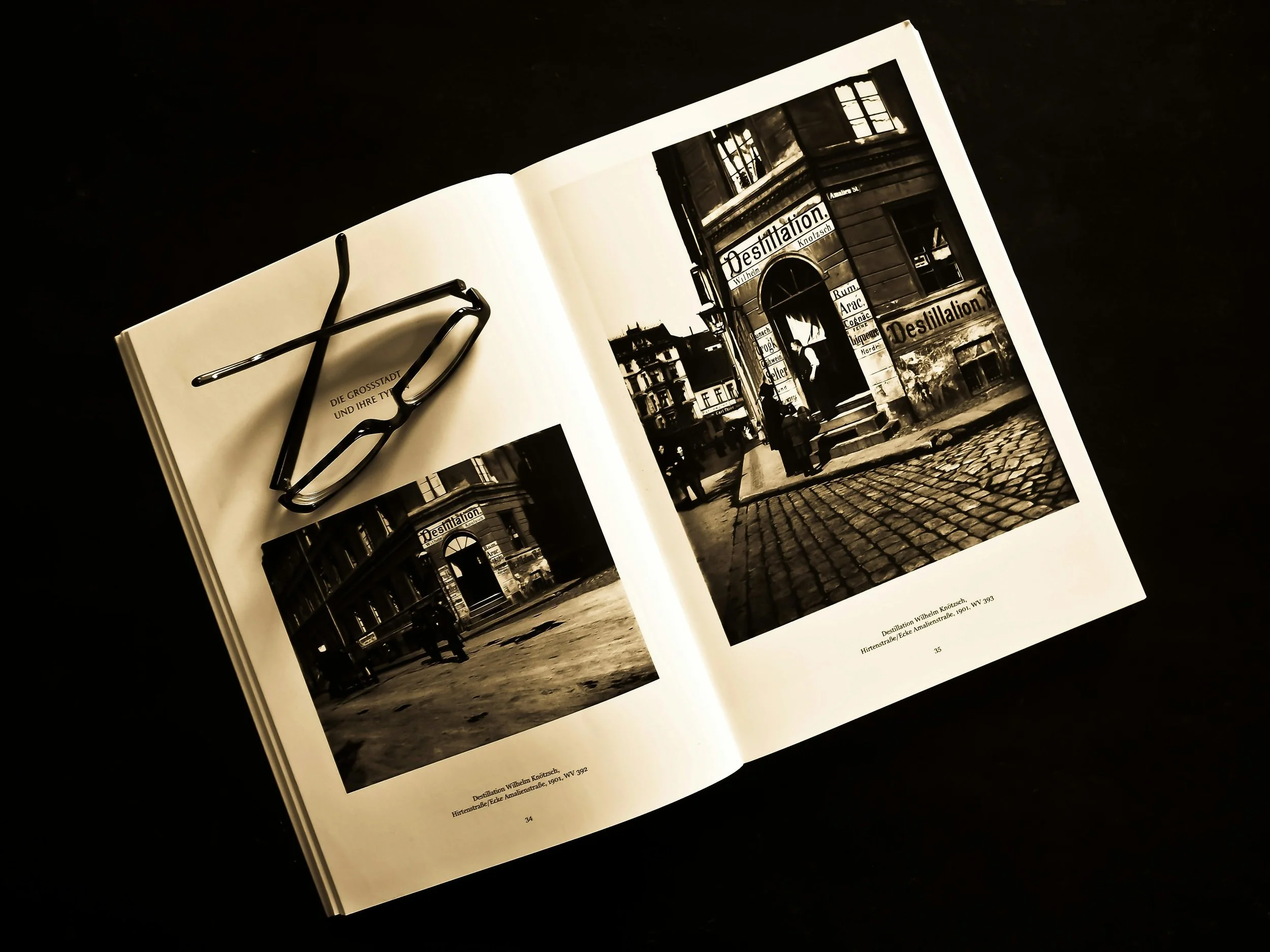 From Reel to Real: Turning Cinema Moments into Keepsakes
