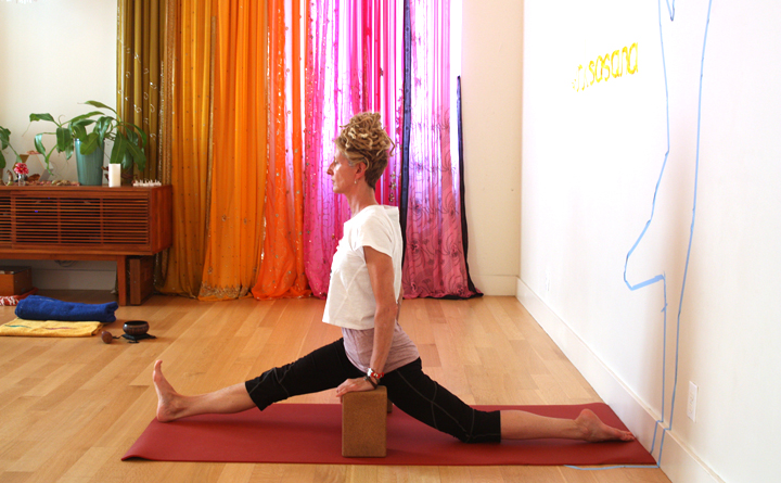 Hanumanasana with blocks under shoulders