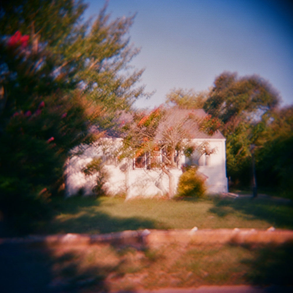 holga house blur1.jpg