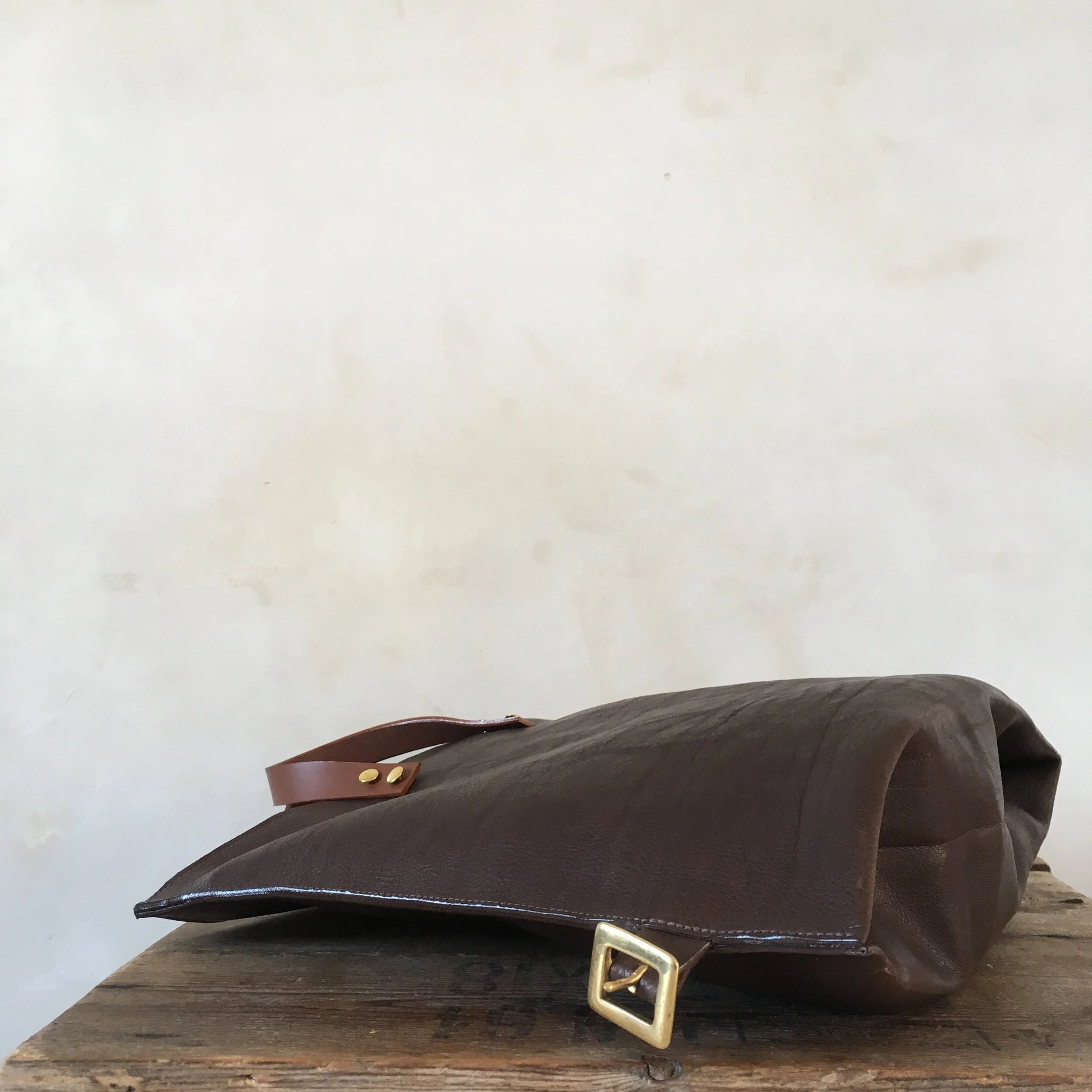 hidden base choc small7.JPG