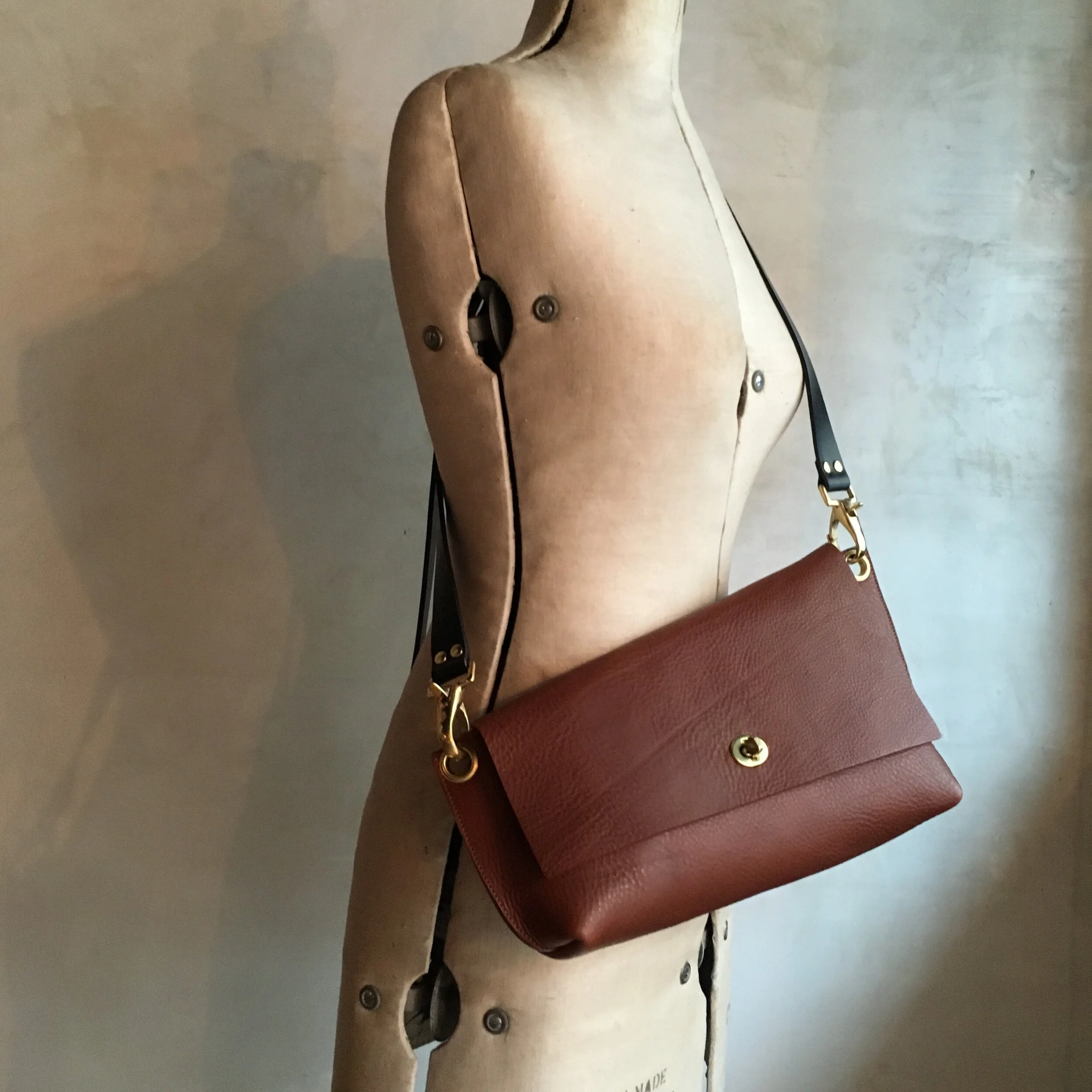 aysmmetric satchel classic large.JPG