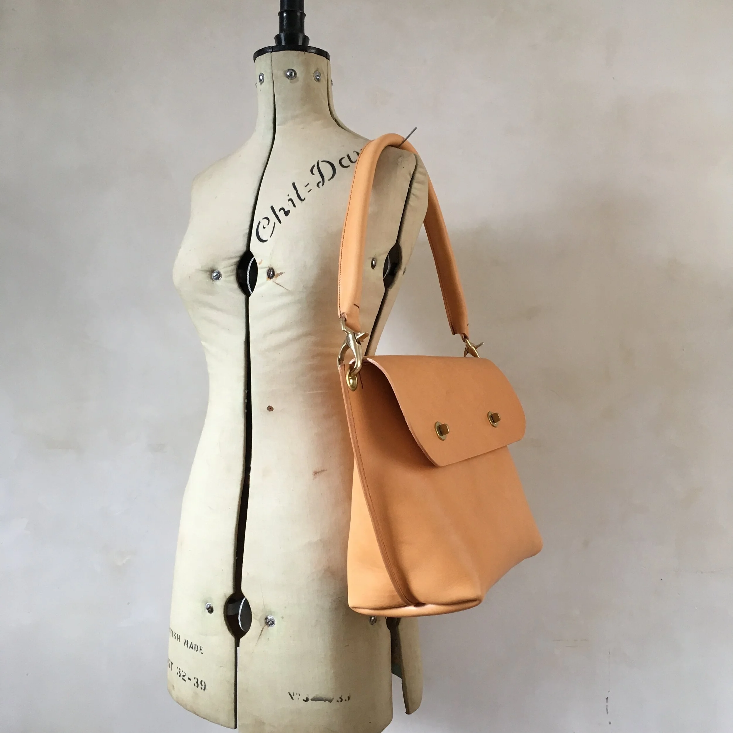 large nude shoulder1.JPG