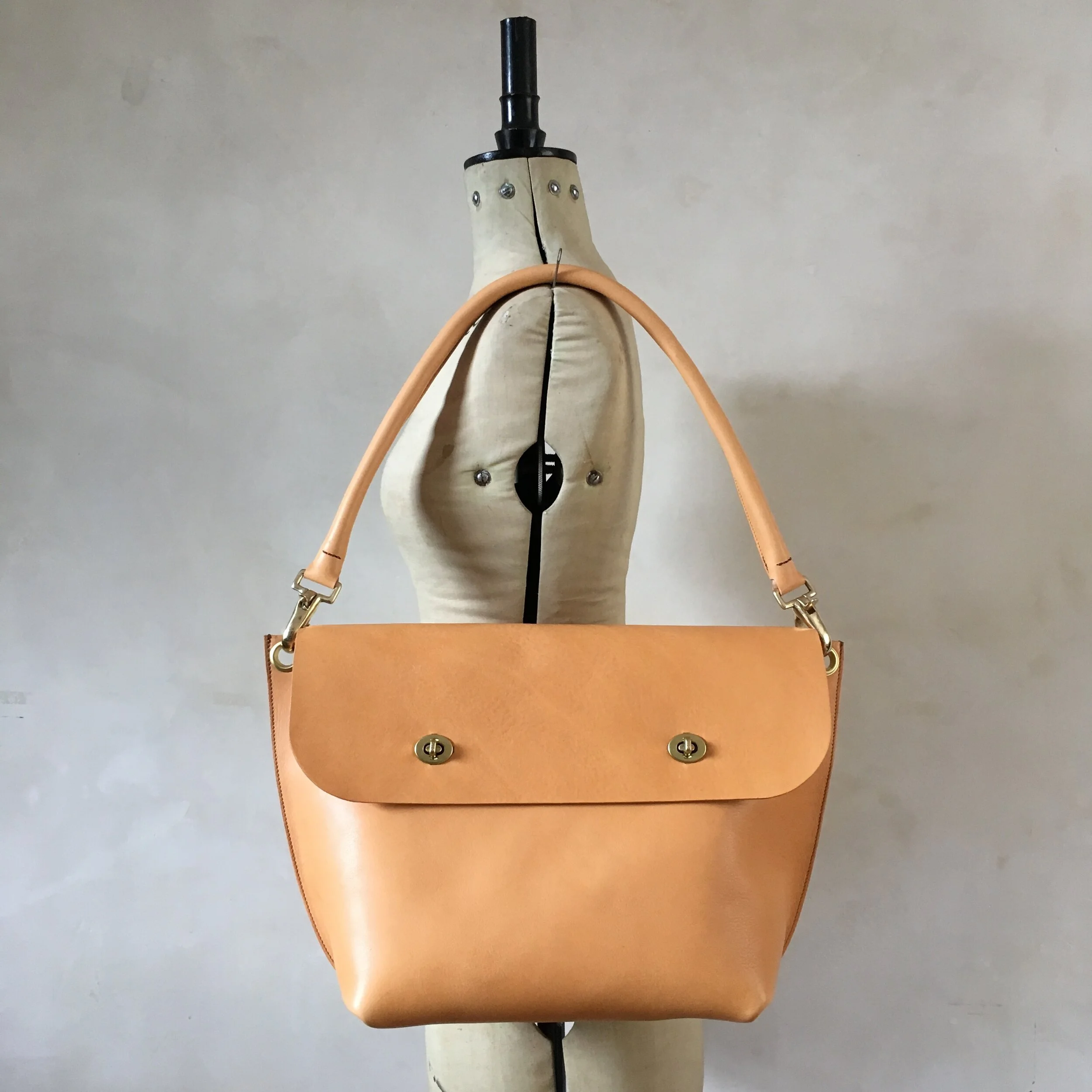 large nude shoulder3.JPG