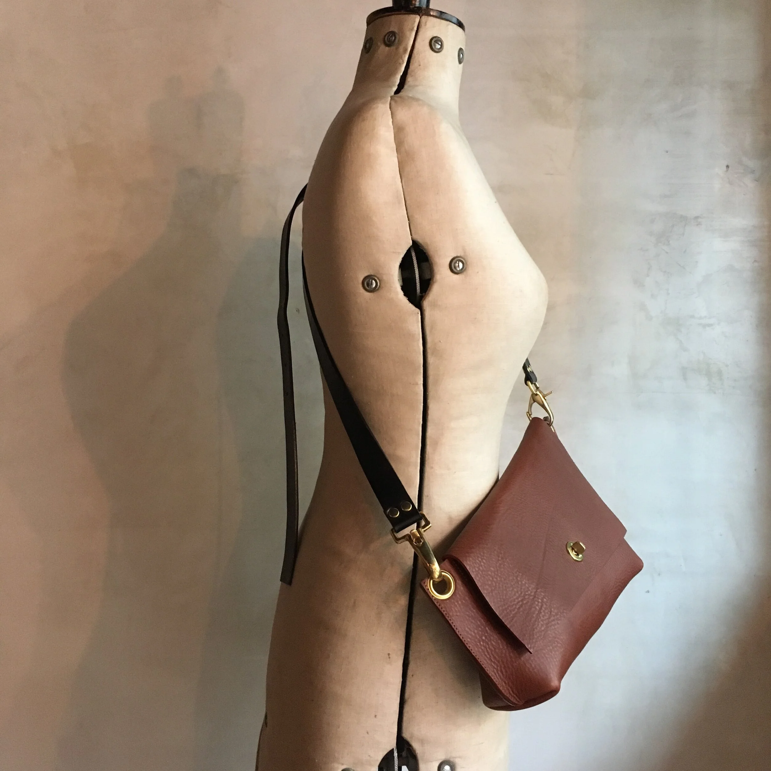 aysmmetric satchel classic large1.JPG