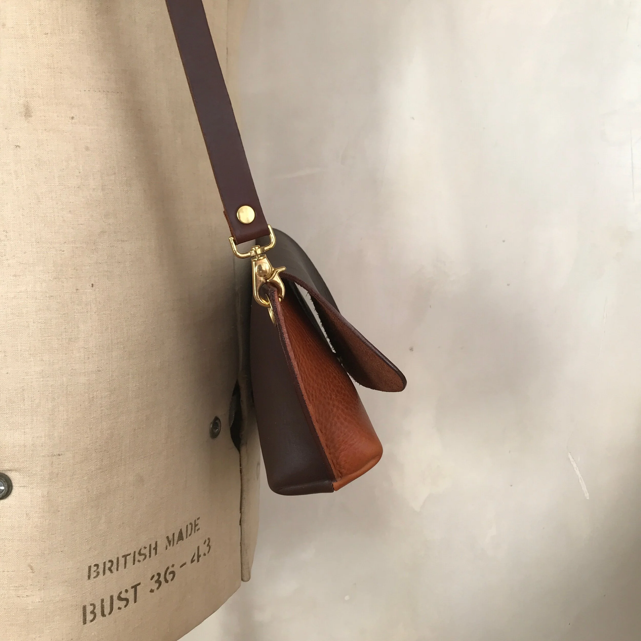 C0041FAA-CF61-4667-AEBB-D57F80D0B653