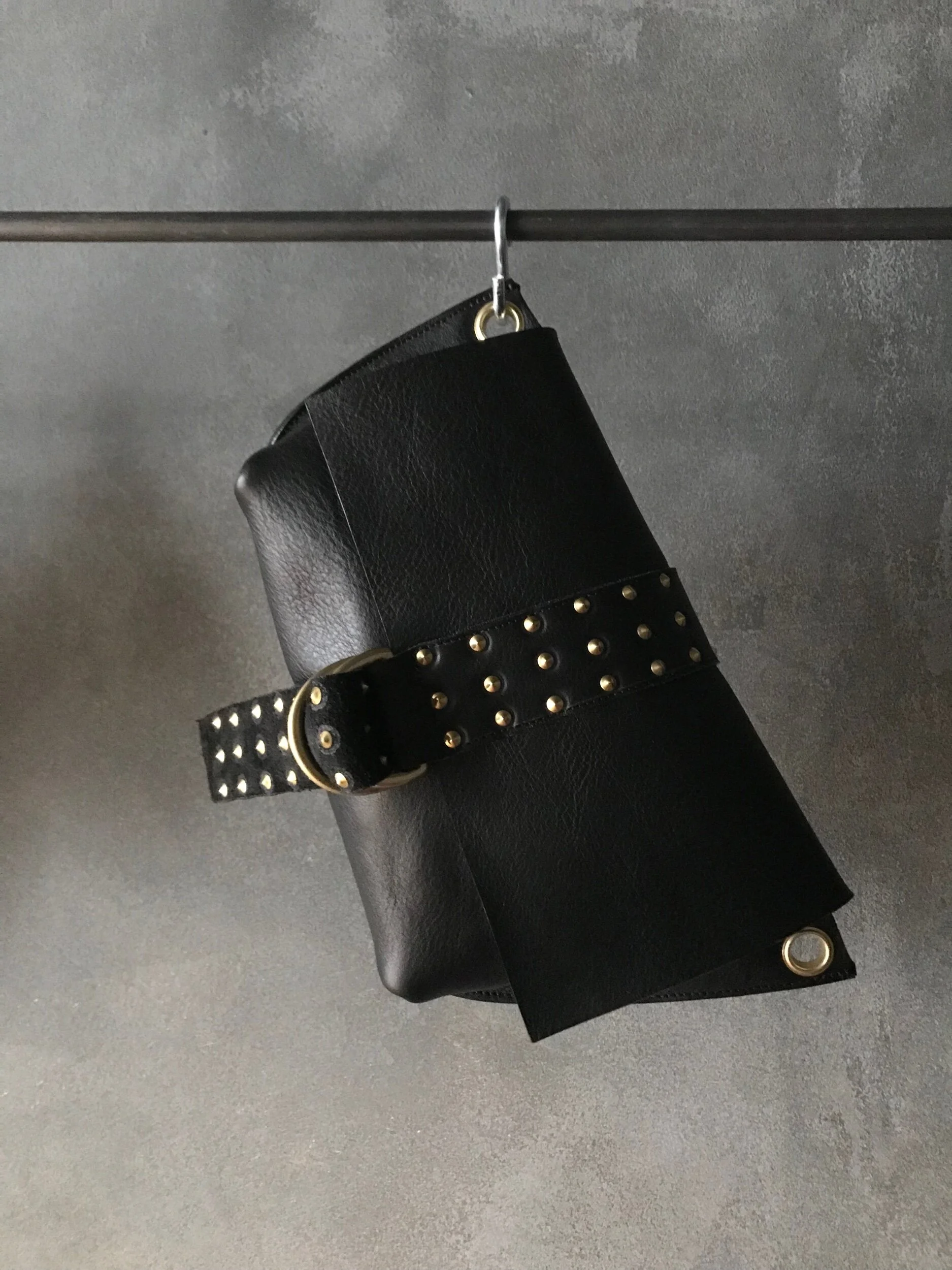 22582F01-DF50-4064-A8BB-F7AFBEAB9844