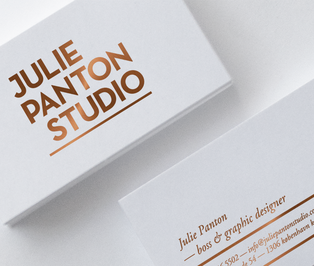 JULIE_PANTON_STUDIO_businesscards_mock_up_V4.png