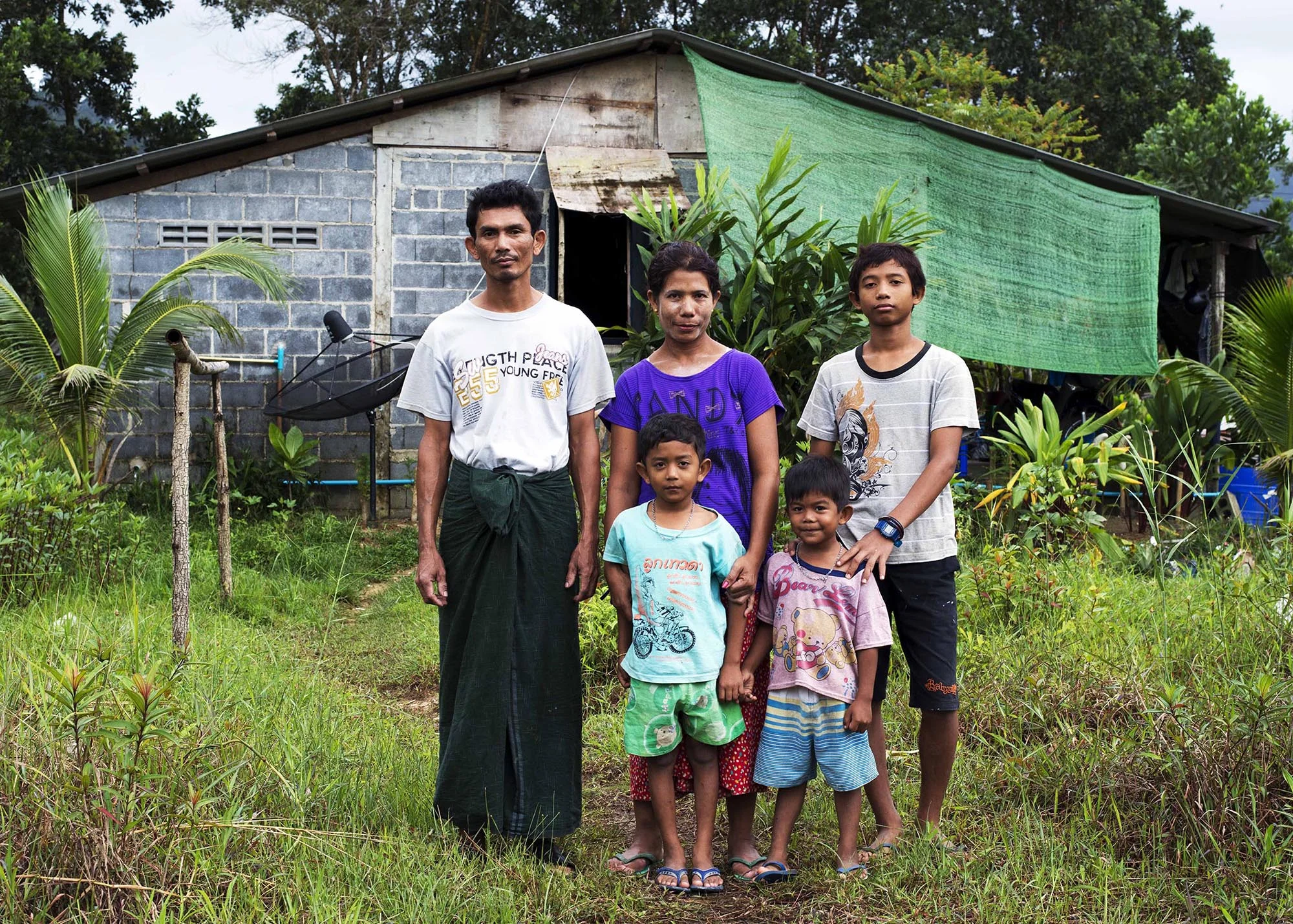 Burmese Rubber Plantation Workers