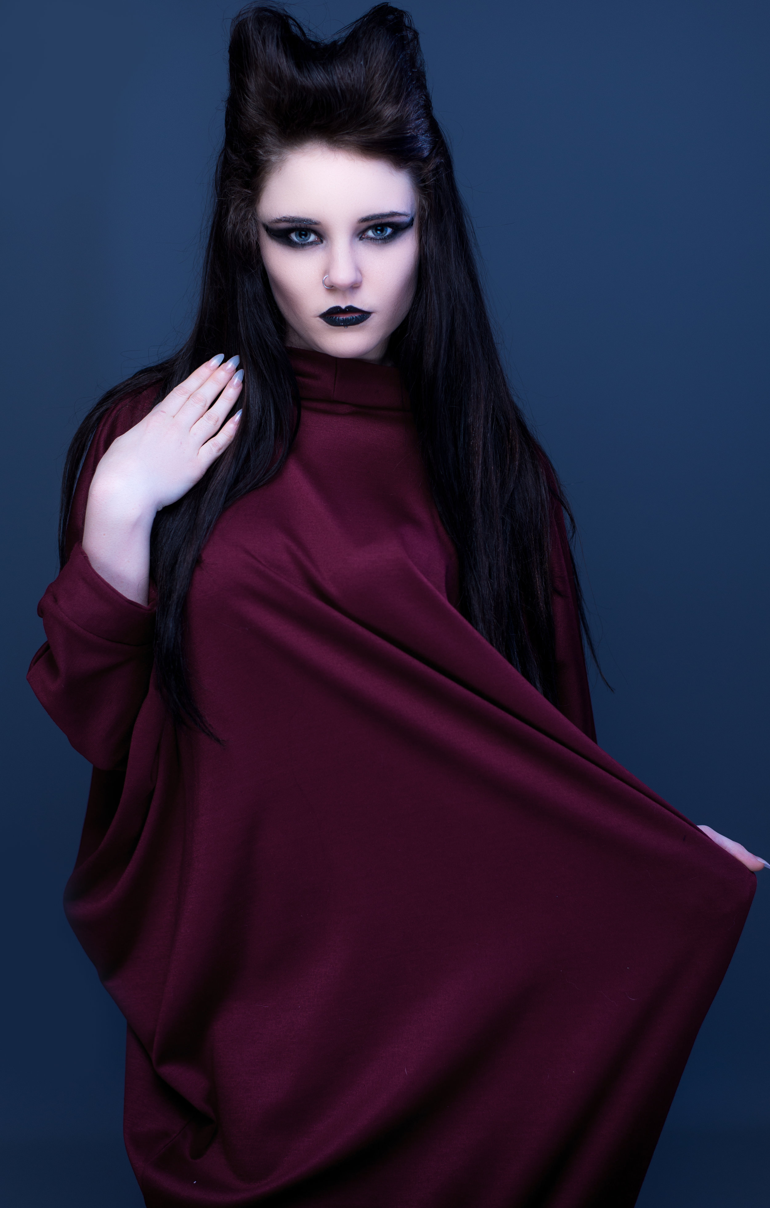 zaramia-ava-zaramiaava-leeds-fashion-designer-ethical-sustainable-tailored-minimalist-aya-burgundy-black-obi-belt-dress-versatile-drape-cowl-styling-studio-womenswear-models-photoshoot-vibrant-14